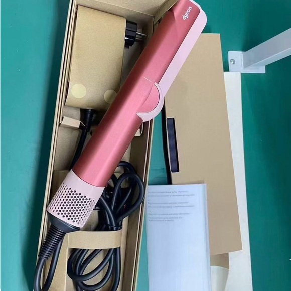 Dyson Coral Pink Hair Styler
